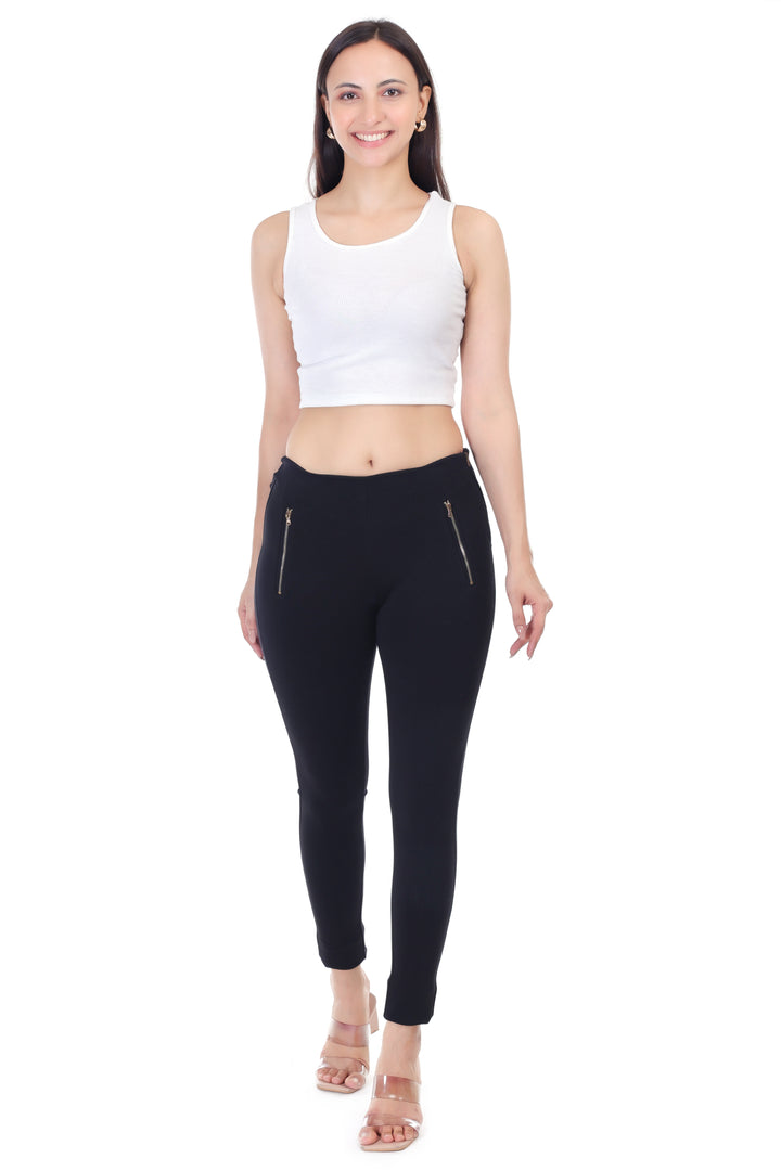 SLEEK ZIPPER POCKET BLACK JEGGING