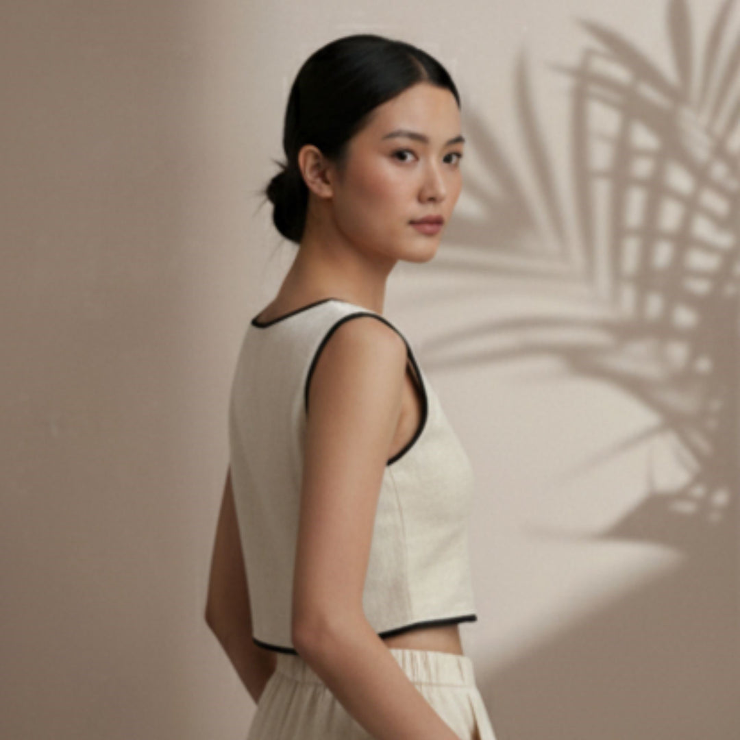 CONTRAST PIPED VEST CROP TOP