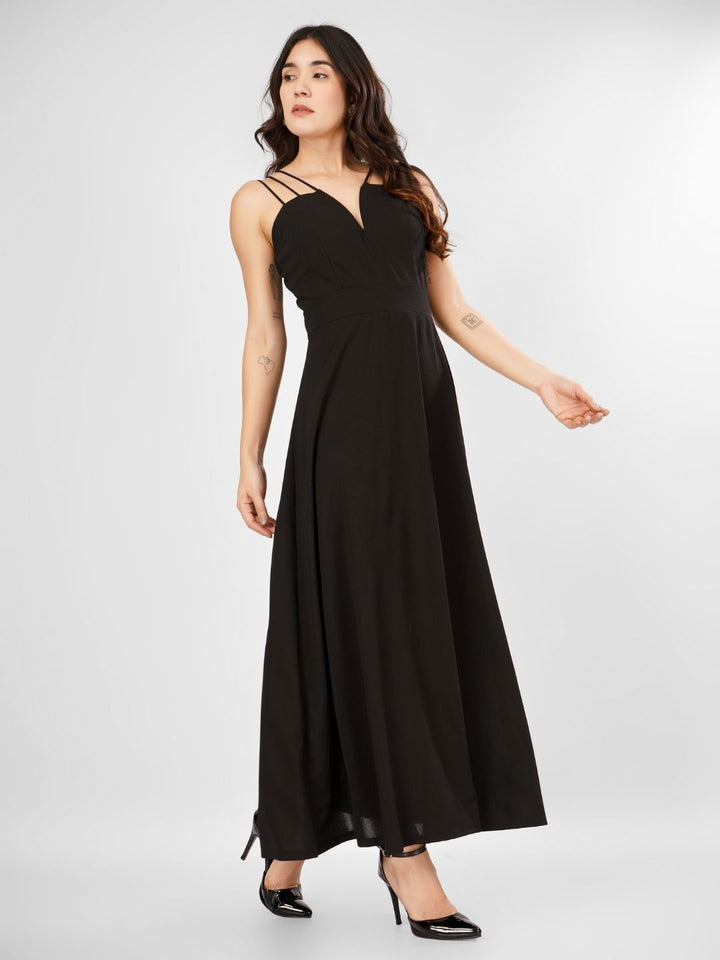 TRIO SRAPPY FLARE MAXI DRESS