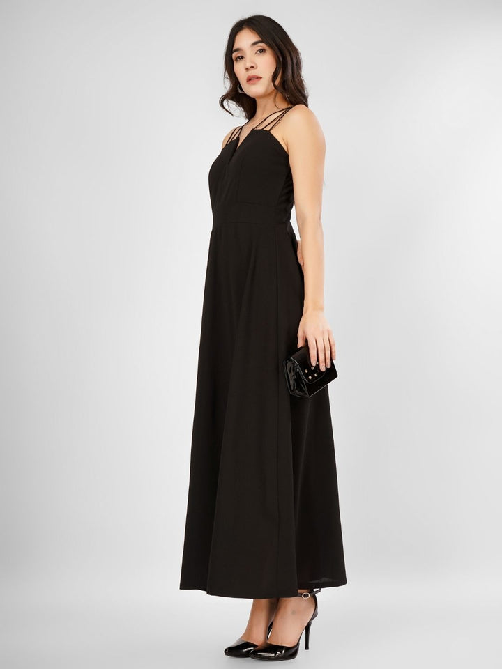 TRIO SRAPPY FLARE MAXI DRESS