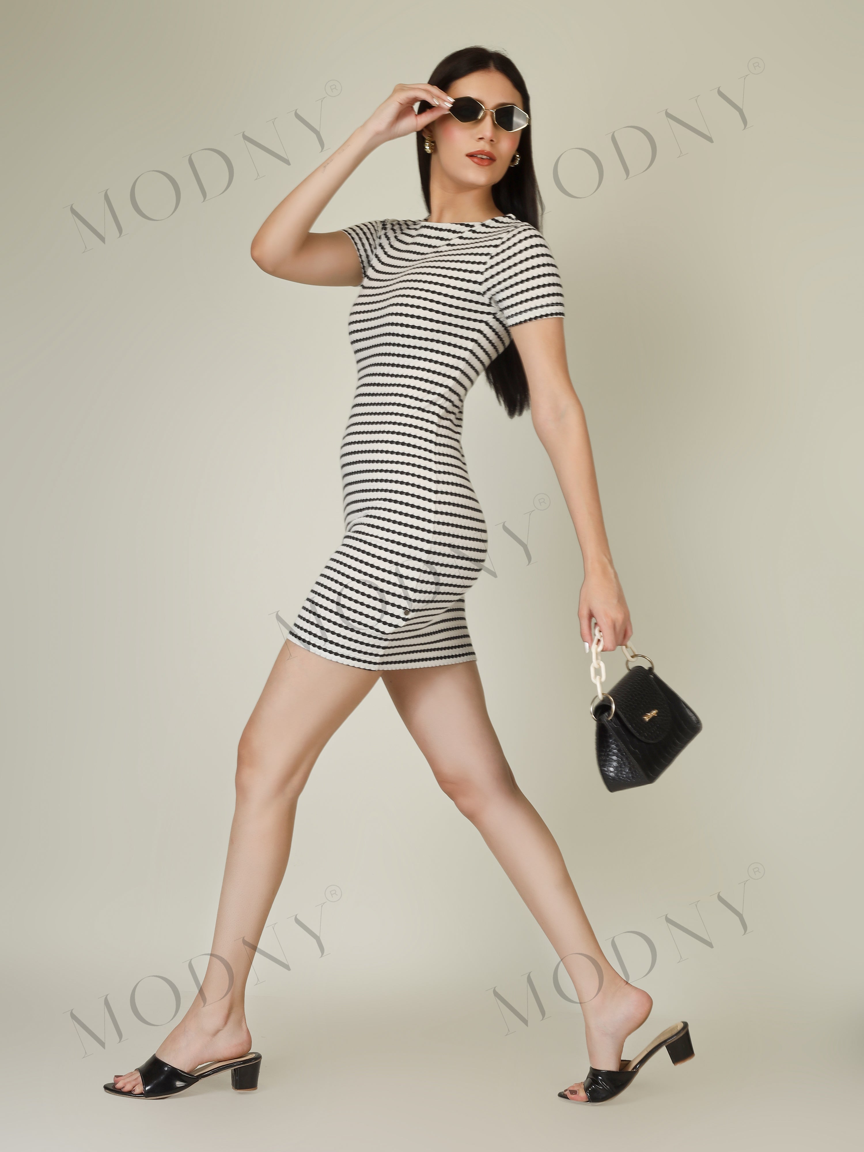 BLACK & WHITE SCALLOP STRIPE KNIT MINI DRESS
