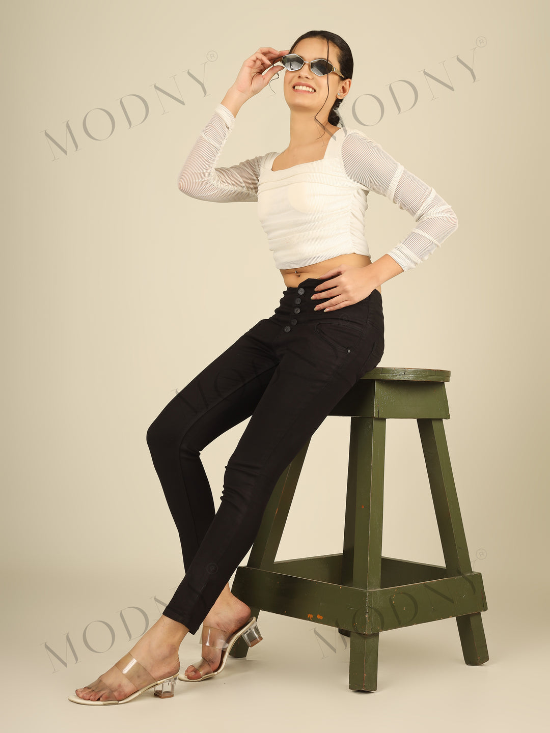 SQUARE NECK POWER NET CROP TOP