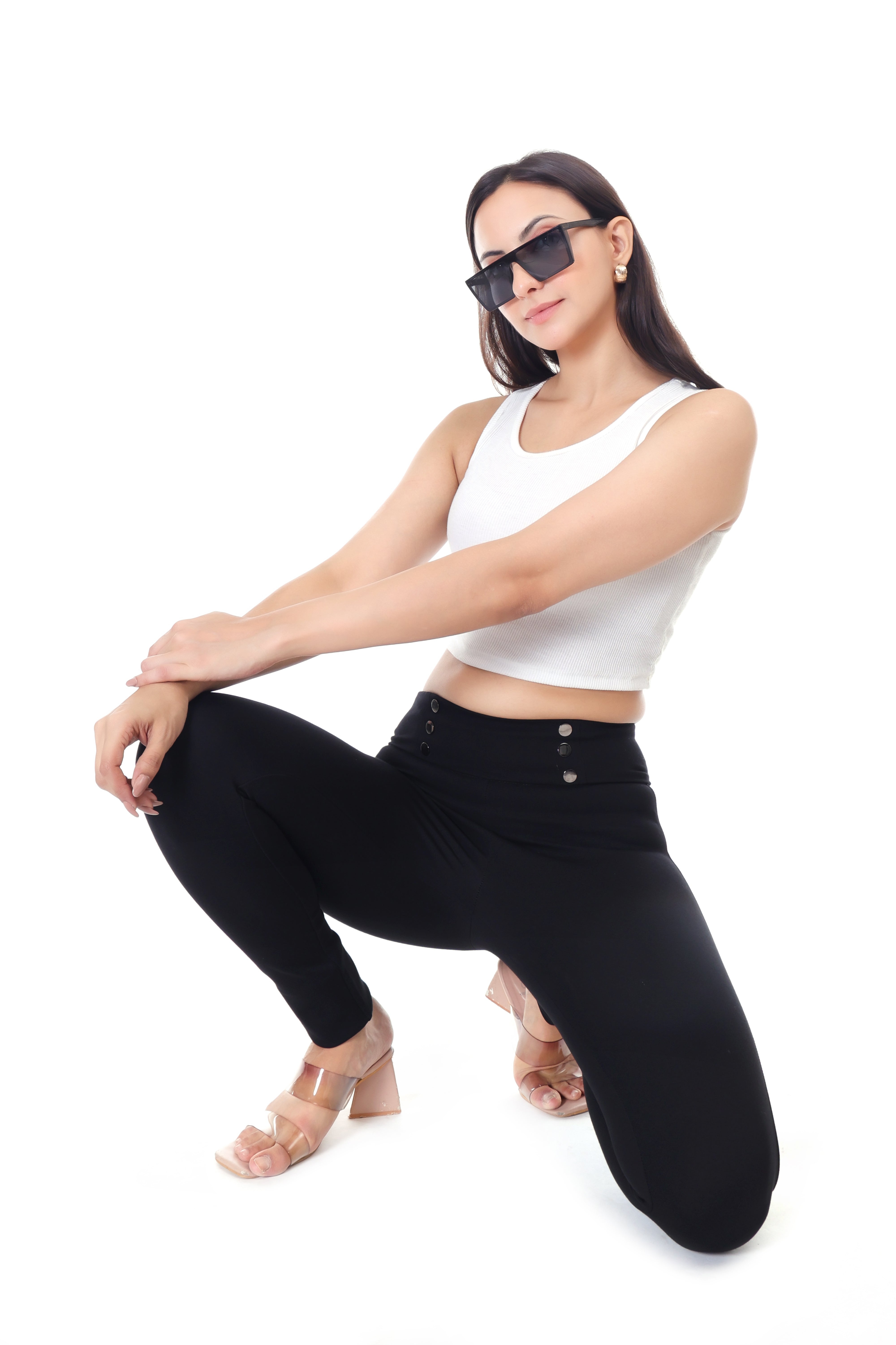 BUTTONED GRACE BELTED BLACK JEGGING