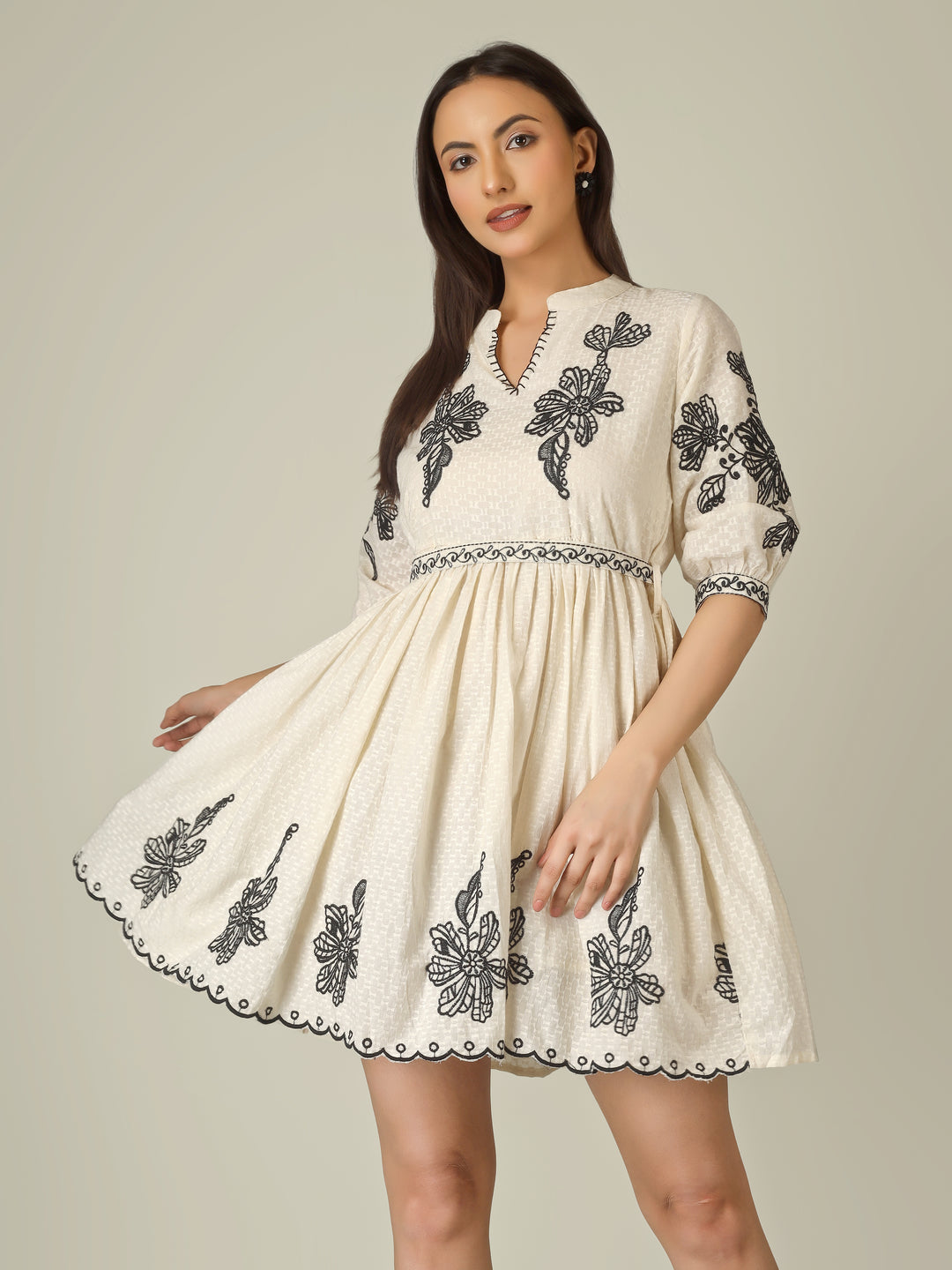 THREADED NOIR TUNIC
