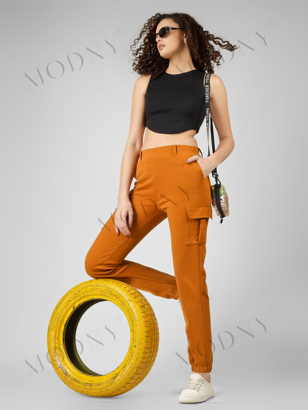 HIGH-WAISTES CARGO JOGGER