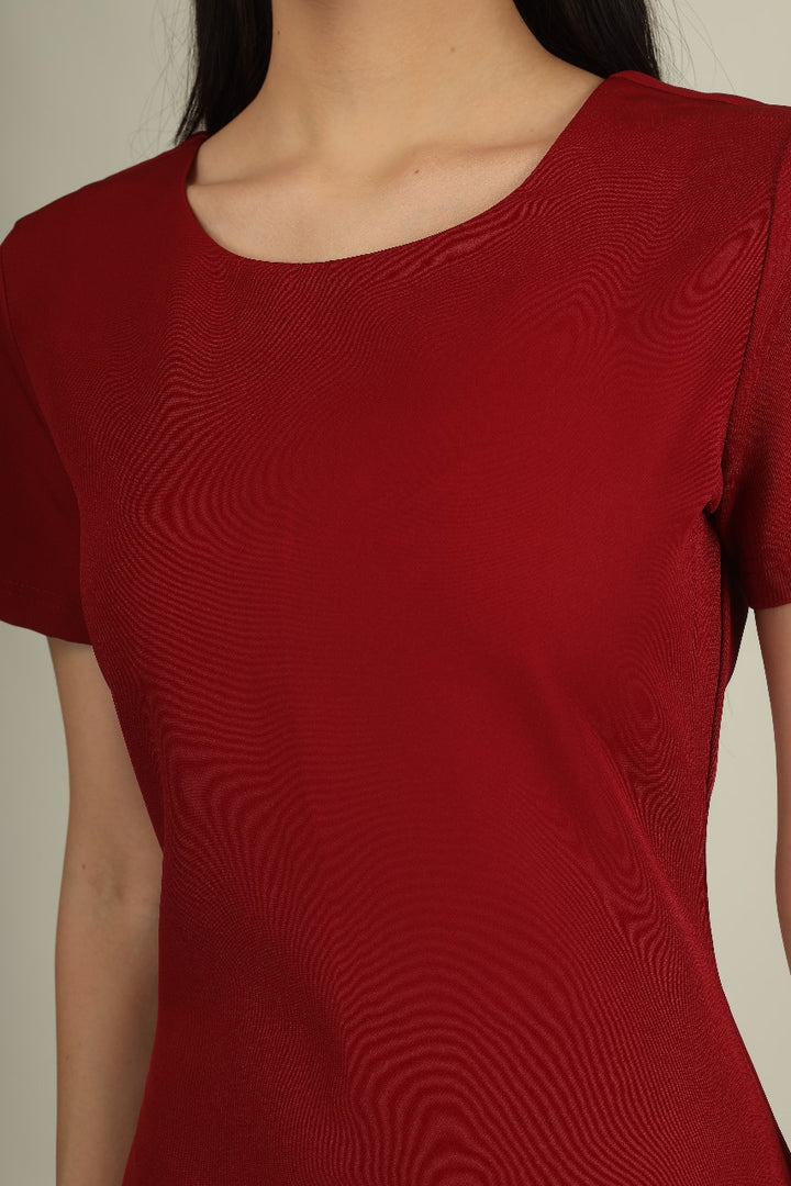 CLASSIC ROUND NECK TIMELESS FORMAL DRESS